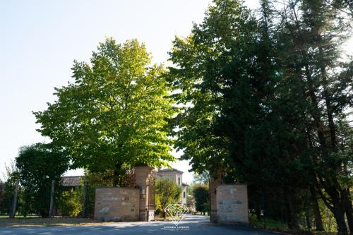 Castelnuovo Fogliani House | Experience La Rondanina: Oceanfront Stay with Great Amenities
