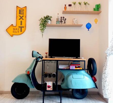 Montano Lucino Apartment | Discover La Rosa BLUtique Guesthouse: Family-Friendly Retreat