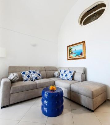 Marina Grande House | Pet-Friendly Getaway at La Rosa di Capri with Ocean View