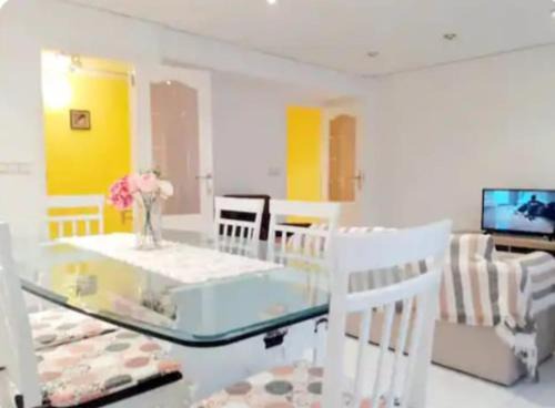 Gandia Apartment | Family-Friendly Escape at La Rose - Rated 9.1/10