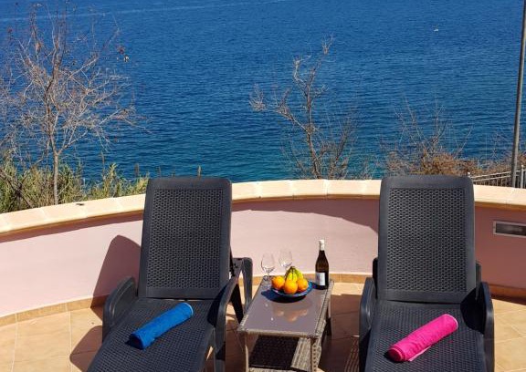 Castelsardo House | Family-Friendly Retreat at La Rotonda sul mare - Rated 10/10