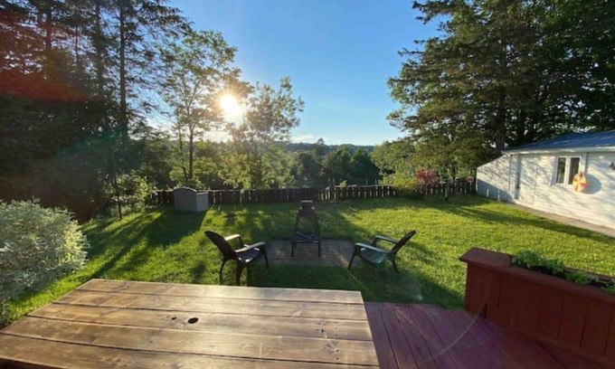 Saint-Raymond House | Experience the House on the Saint-Anne River with Ocean Views