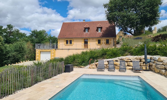 Domme House | Discover La Saint Amour: Modern Villa with Heated Pool