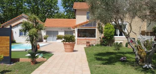 Salin-de-Giraud Bed & Breakfast | Oceanfront Getaway at La Salamandre de Camargue, Rated 9.3