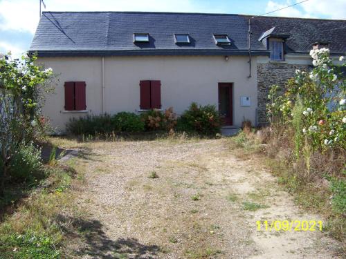 Ecouflant House | Discover La Salamandre: A Budget-Friendly Retreat