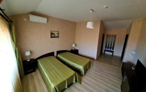 Calarasi Hotel | Budget-Friendly Stay at La Salcii with Family Amenities