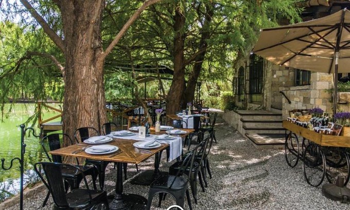 Dolores Hidalgo Hotel | Discover La Santísima Trinidad: Pool, Hot Tub & Breakfast