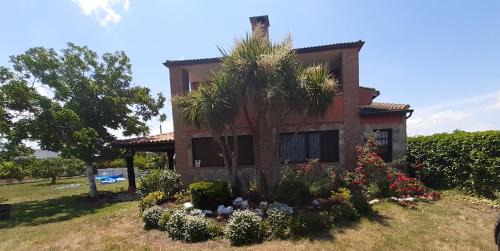 Lardero House | Pet-Friendly La Sartén with Oceanfront Views & Pool