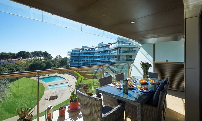 Cascais Apartment | Unforgettable Sea Views at La Scala in Portugal