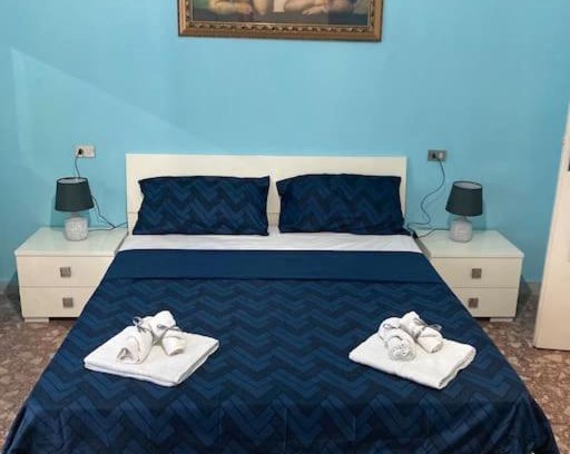 Pizzo Apartment | Cozy La Scaletta sul Mare di Pizzo: Pet Friendly & Oceanview