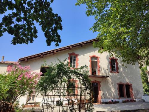 Quillan Bed & Breakfast | Budget-Friendly Stay at La Scierie: Breakfast & Family Fun