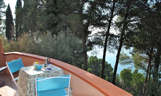Sperlonga House | Cozy La Sirenetta Sea View Apartment with Breakfast Included