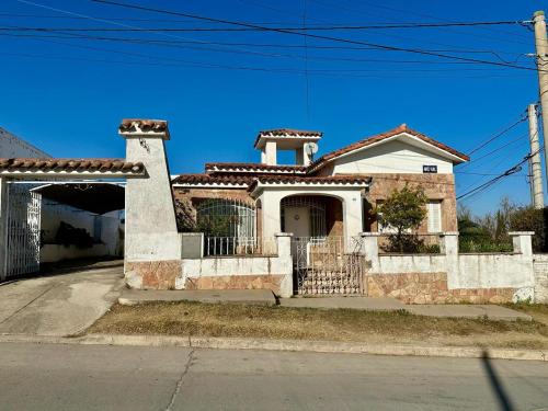 Alta Gracia House | La Soñada: Pet-Friendly Retreat with Perfect 10 Rating