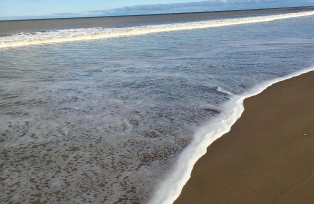 Pinamar Apartment | Experience Comfort at La Soñada with Private Pool & Hot Tub