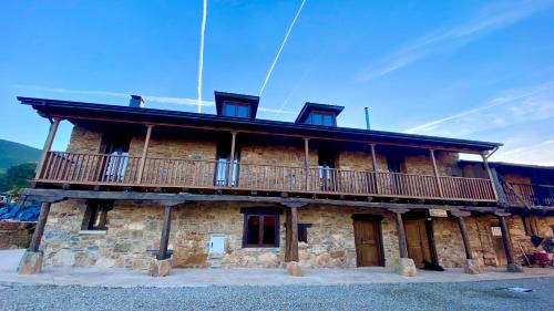 Borrenes Hotel | Comfortable Stay at La Solana del Abuelo Andrés - 9.3/10