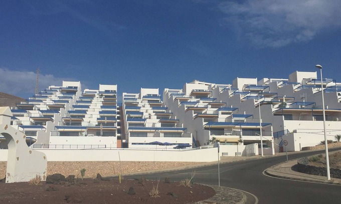 Gran Tarajal Apartment | Modern Comforts with Spectacular Sea Views for Families