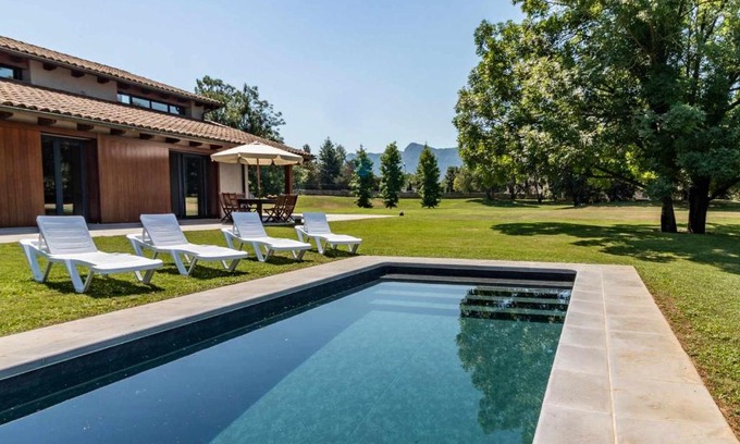 Les Preses Villa | Serene La Solfa: Poolside Haven with Garden Retreat