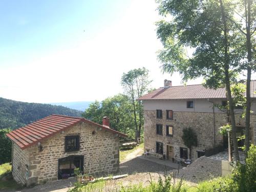 Valcivieres House | Oceanfront Retreat at La Source D'en Haut: Rated 9.3/10