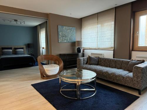 Foret Noire Apartment | Comfortable Family Retreat at La Suite de l'Observatoire