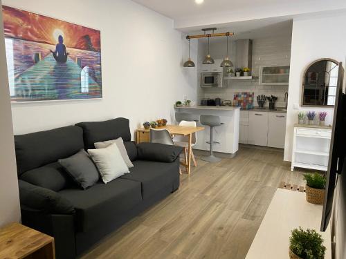 Santa Marina Apartment | Perfect Family Retreat at LA SUITE DES COULEURS, Córdoba