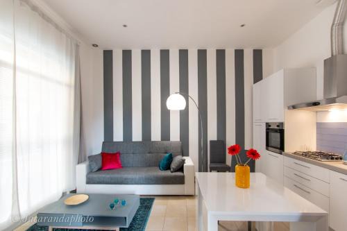 Pietrasanta Apartment | Explore La Suite di Bonnes Vacances: 4-Star Comfort for Families