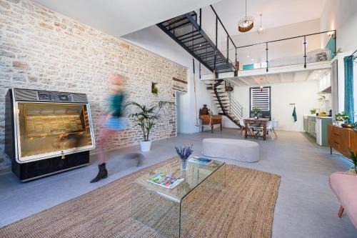 Puligny-Montrachet House | Family-Friendly Retreat at La Suite Gainsbourg - Rated 9.1