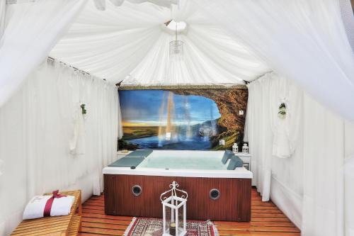 Certaldo Apartment | Discover La Suite Toscana: 4-Star Hotel with Spa & Hot Tub