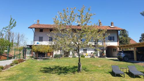 Moncrivello Bed & Breakfast | Unforgettable Oceanfront Stay at La Tana dei Corgi