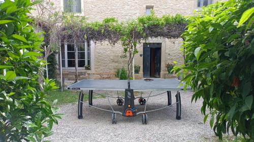 Vergeze House | Family-Friendly Getaway at La Taniere for 16 Guests