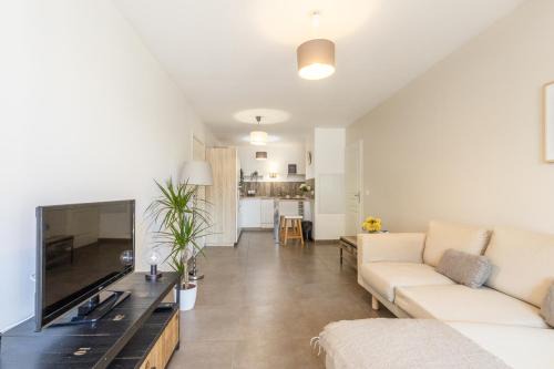 Grand Sud Apartment | Family-Friendly Getaway at La Terrasse de Duranne Hotel