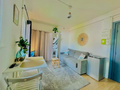 Lens Apartment | Discover La Terrasse: Family-Friendly Hotel Near Paris