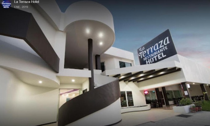 Jalpan de Serra Hotel | Budget-Friendly La Terraza Hotel with Pool & Breakfast