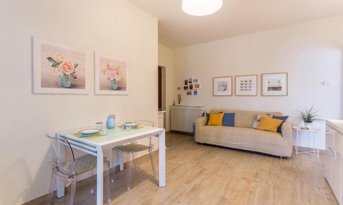 Brunate Apartment | Discover La Terrazza: Rated 9/10, Family-Friendly Stays