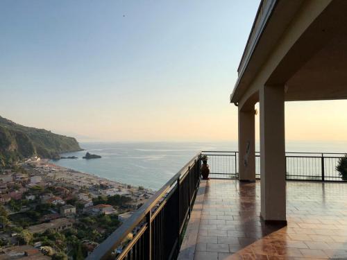 Taureana Apartment | Seaside Escape: La Terrazza sul Mare - 4-Star Gem