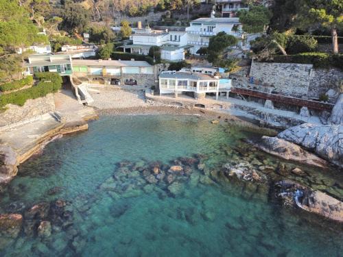Zoagli Apartment | Sea View Retreat at La Terrazza sul Mare - Guest Rated 8.9