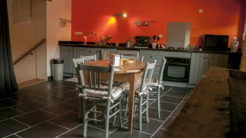 Saint-Amour House | Pet-Friendly Retreat at La Thébaïde - Rated 8.9/10