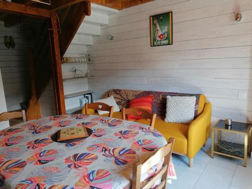 Tignac House | Guest Rated 9.3: Family and Pet-Friendly La Tignoise