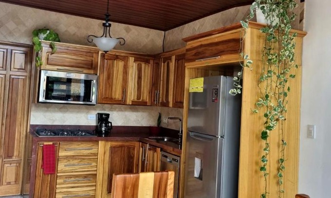 El Coyol Apartment | Child-Friendly Getaway at La Torre Azul - Rated 9/10