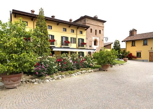 Lumellogno Hotel | Indulge at La Torre Dei Canonici - Pet Friendly Getaway
