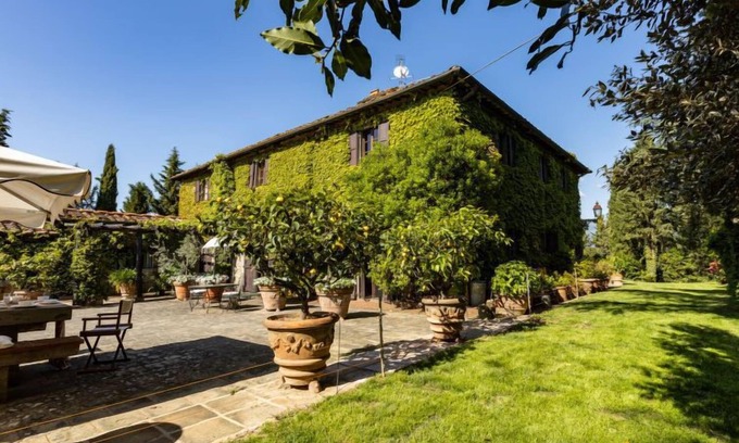 Figline e Incisa Valdarno House | Relax at La Torre + Fienile + Casa Prato with Private Pool
