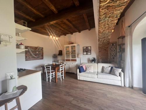 Lake Bracciano Apartment | La Torre Guest House