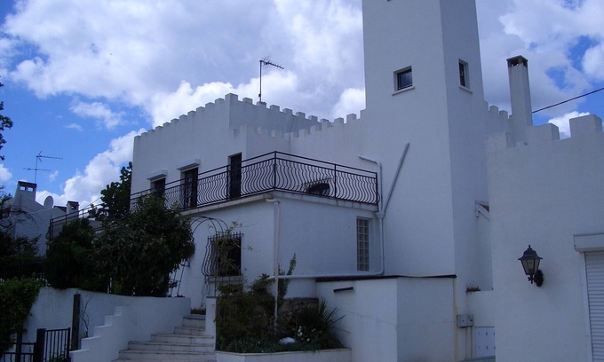 Saulx-les-Chartreux House | Experience La Tour Prends Garde with Pool & Guest House