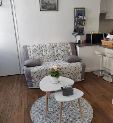 Vendome Apartment | Tranquil Haven Near the Loire Castles - Family Friendly