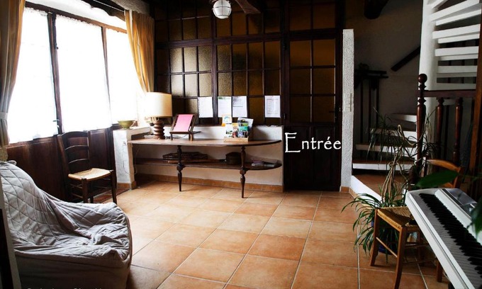 Crastes House | Pet-Friendly Retreat at La Tricherie - Ideal for Families