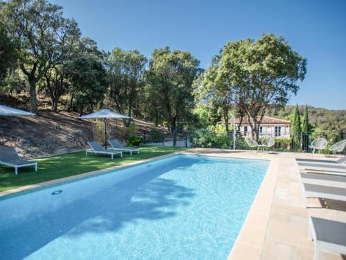 Plan-de-la-Tour Villa | Oceanfront Bliss at La Tropezienne - 4 Star, Guest Rated 10/10
