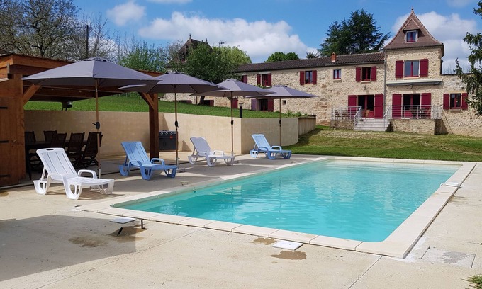 Pays-de-Belves House | Experience Ocean Views and Family Fun at La Truffière
