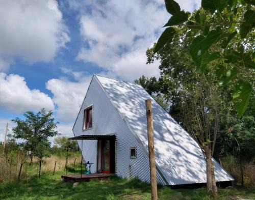 Chascomus House | Pet and Child-Friendly Retreat at La Trunca Cabaña
