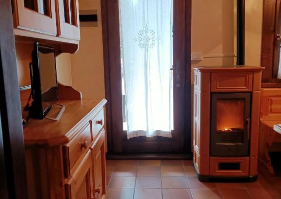 Mareson Apartment | Cozy Retreat: La tua piccola casa a Pecol, Rated 9.4/10