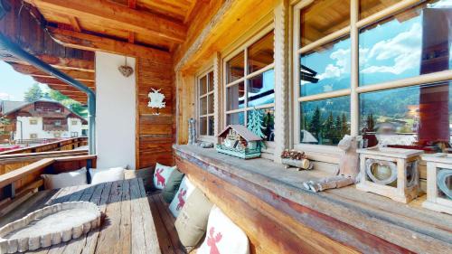 Camporosso in Valcanale Apartment | Discover Family-Friendly Comfort at La TuClà Hotel