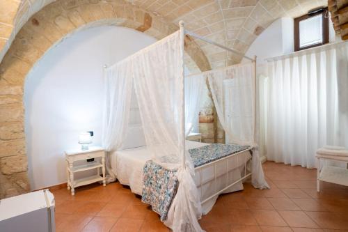 Copertino Bed & Breakfast | Family-Friendly Stay at LA ULIA with Great Amenities